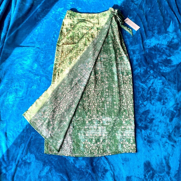 Rachel Zoe Dresses & Skirts - Silky Wrap Skirt